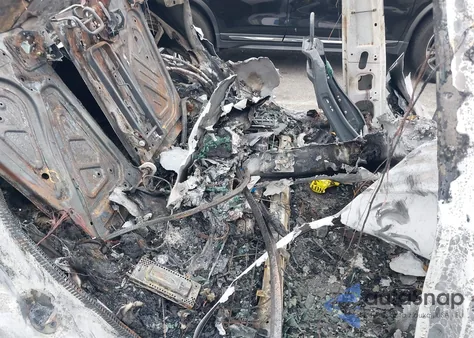 2020 Tesla Model 3 Performance Dual Motor All-Wheel Drive z USA, uszkodzony, nr VIN 5YJ3E1EC6LF625029